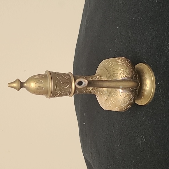 Saran Brass Indian Tea Water Pot - Picture 4 of 8